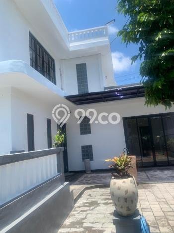HARGA MENARIK! Vila Kawasan , Dimensi 200m2m², Area Strategis dengan akses mudah HARGA MENARIK! Vila Kawasan , Dimensi 200m2m², Area Strategis dengan akses mudah