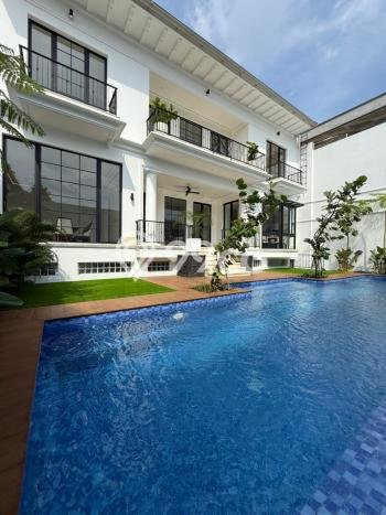 Hunian Elit LB 833m2 Siap Pakai Desain Elegan di Kemang, Jakarta Selatan Hunian Elit LB 833m2 Siap Pakai Desain Elegan di Kemang, Jakarta Selatan