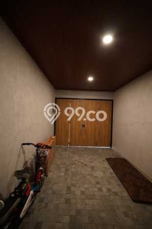 Ready to Use! Premium House LT 260m2 Desain Elegan di Pondok Indah Ready to Use! Premium House LT 260m2 Desain Elegan di Pondok Indah
