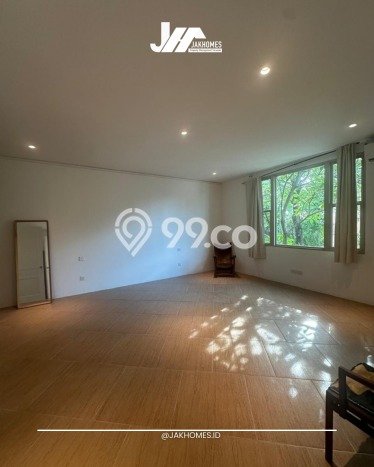 Rumah sewa siap pakai 5 Kamar Tidur di SCBD, Jakarta Selatan Rumah sewa siap pakai 5 Kamar Tidur di SCBD, Jakarta Selatan