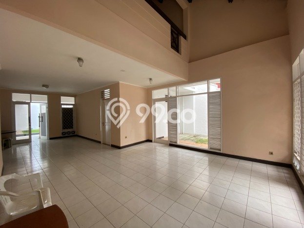 Siap Huni Rumah Mewah 3 Kamar di Kebayoran Baru Dekat ke Mana Pun Siap Huni Rumah Mewah 3 Kamar di Kebayoran Baru Dekat ke Mana Pun