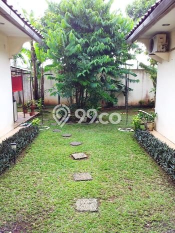 Dijual Rumah Mewah Elegan Dengan View Eksklusif di Cibubur, Depok Dijual Rumah Mewah Elegan Dengan View Eksklusif di Cibubur, Depok
