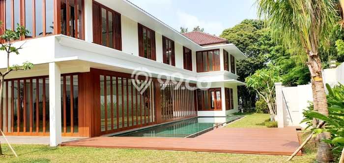 Lokasi terbaik! Rumah siap huni dikontrakkan di Kebayoran Baru LB 650m2 Lokasi terbaik! Rumah siap huni dikontrakkan di Kebayoran Baru LB 650m2