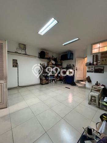 Rumah Luxury Modern Tanpa Renovasi di Mega Kuningan Jakarta Selatan Rumah Luxury Modern Tanpa Renovasi di Mega Kuningan Jakarta Selatan