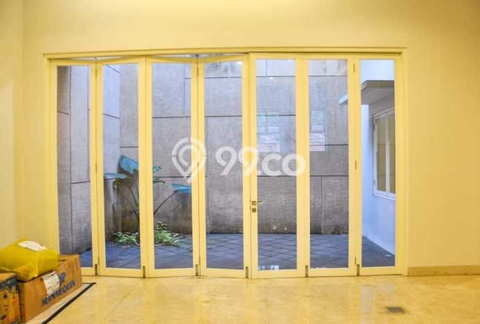 Siap Huni Hunian Elit 5 Kamar di Kebayoran Baru Dekat ke Mana Saja Siap Huni Hunian Elit 5 Kamar di Kebayoran Baru Dekat ke Mana Saja