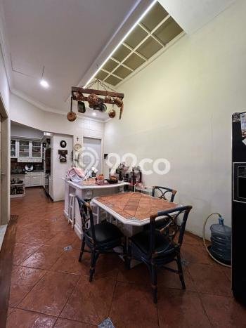 Rumah Luxury Modern Tanpa Renovasi di Mega Kuningan Jakarta Selatan Rumah Luxury Modern Tanpa Renovasi di Mega Kuningan Jakarta Selatan