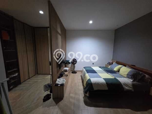 Rumah Elit Modern Tanpa Renovasi di Lebak Bulus Jakarta Selatan Rumah Elit Modern Tanpa Renovasi di Lebak Bulus Jakarta Selatan