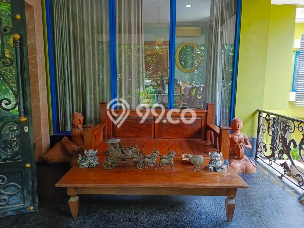 Rumah Elit Modern Tanpa Renovasi di Kemang Jakarta Selatan Rumah Elit Modern Tanpa Renovasi di Kemang Jakarta Selatan