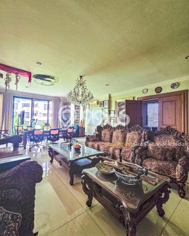 Rumah Mewah LB 1000m2 Siap Pakai Desain Elegan di Kemang, Jakarta Selatan Rumah Mewah LB 1000m2 Siap Pakai Desain Elegan di Kemang, Jakarta Selatan