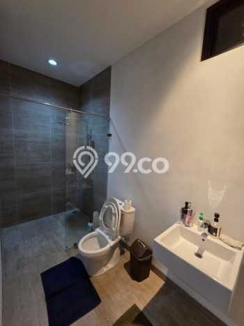 Rumah Elit Modern Tanpa Renovasi di Lebak Bulus Jakarta Selatan Rumah Elit Modern Tanpa Renovasi di Lebak Bulus Jakarta Selatan
