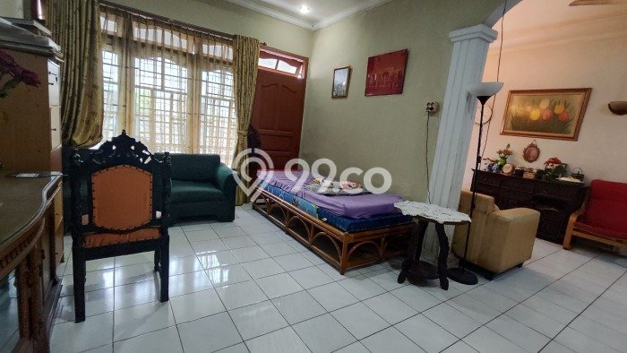 Siap Huni Hunian Elit 5 Kamar di Kebayoran Baru Dekat ke Mana Pun Siap Huni Hunian Elit 5 Kamar di Kebayoran Baru Dekat ke Mana Pun