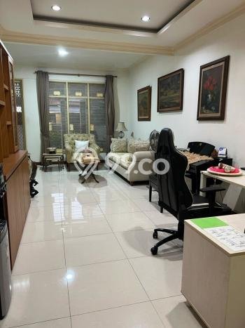 Ready to Use! Luxury House LT 155m2 Desain Modern di Pondok Indah Ready to Use! Luxury House LT 155m2 Desain Modern di Pondok Indah