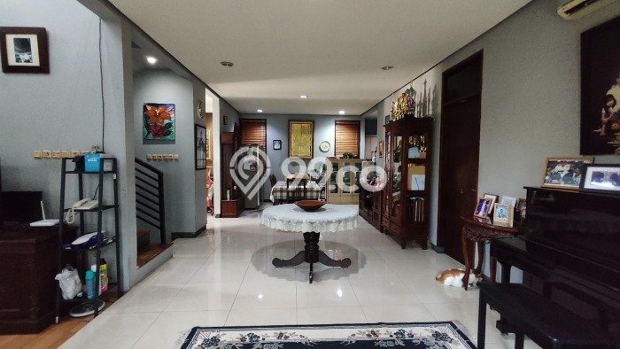 Dijual Rumah Mewah Megah Dengan View Eksklusif di Pondok Indah, Jakarta Selatan Dijual Rumah Mewah Megah Dengan View Eksklusif di Pondok Indah, Jakarta Selatan