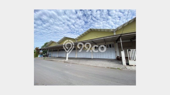 Gudang Usaha Dijual di Sewon Bantul LT 300m2 & LB 300m2 Gudang Usaha Dijual di Sewon Bantul LT 300m2 & LB 300m2
