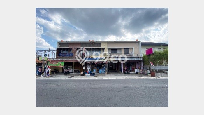 Rumah Kost untuk Dijual di Ngemplak dengan 13 KT, 13 KM, Luas 800m2 Rumah Kost untuk Dijual di Ngemplak dengan 13 KT, 13 KM, Luas 800m2
