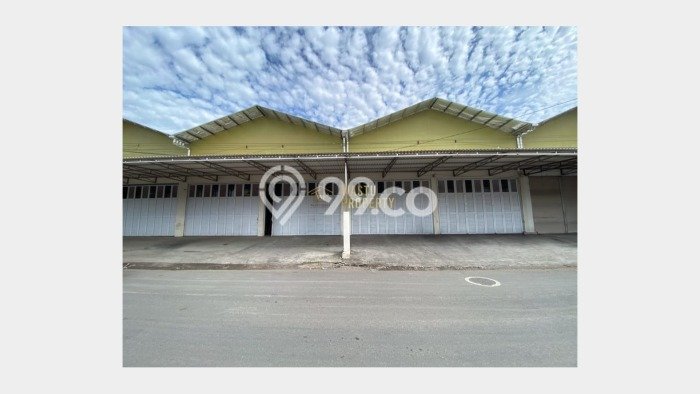 Gudang Dijual Lokasi Emas di Sewon Luas 300m2 Gudang Dijual Lokasi Emas di Sewon Luas 300m2