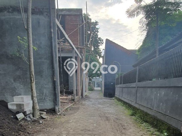 Unit Kost Dijual di Kawasan Depok Sleman dengan 18 KT Unit Kost Dijual di Kawasan Depok Sleman dengan 18 KT