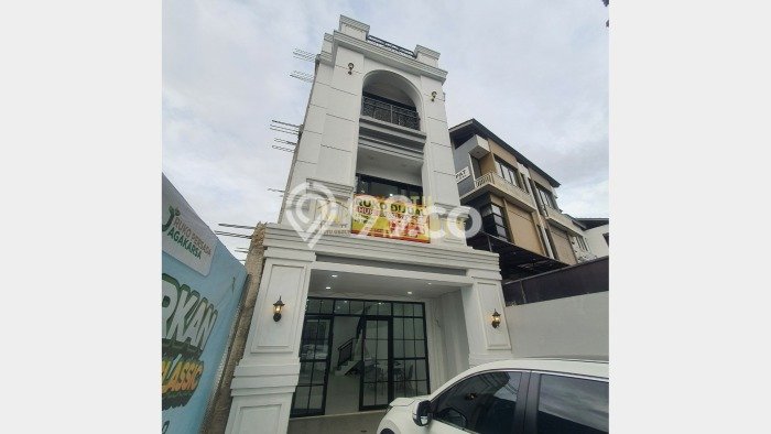 Ruko Dijual di Jagakarsa Jakarta Selatan dengan LB 181m2 Ruko Dijual di Jagakarsa Jakarta Selatan dengan LB 181m2