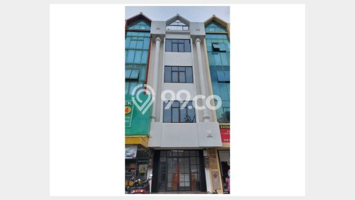 Unit Ruko Dijual di Kebayoran Lama Jakarta Selatan 240m2 Unit Ruko Dijual di Kebayoran Lama Jakarta Selatan 240m2