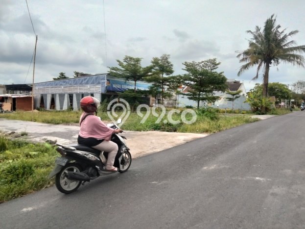 Kavling Tanah di Ngaglik Dijual Luas 184m2 Legalitas SHM Kavling Tanah di Ngaglik Dijual Luas 184m2 Legalitas SHM
