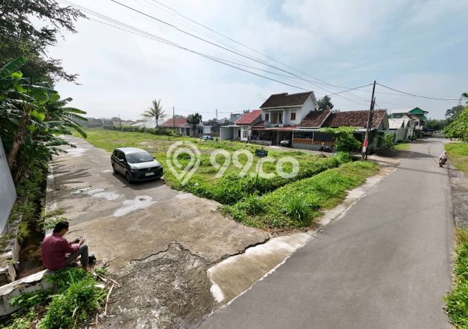 Jarang Ada! Tanah di Ngaglik Punya Luas 200m2 SHM Jarang Ada! Tanah di Ngaglik Punya Luas 200m2 SHM
