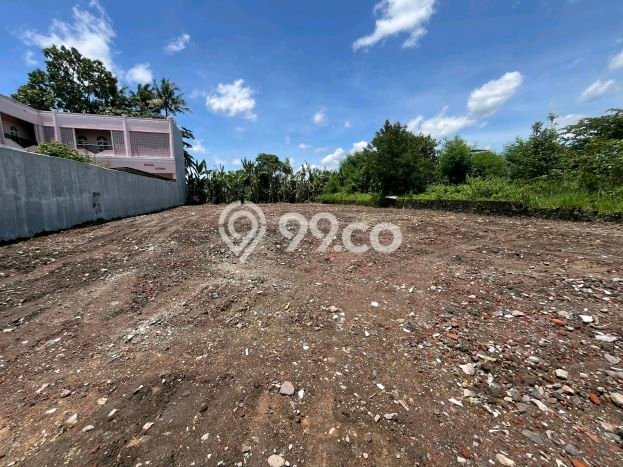 Lahan Dijual Lokasi Strategis di Yogyakarta dengan Luas 153m2 Lahan Dijual Lokasi Strategis di Yogyakarta dengan Luas 153m2