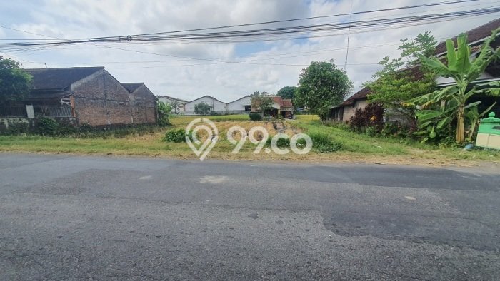 HARGA TERBAIK! Tanah di Berbah, Luas 144m², Lokasi Strategis HARGA TERBAIK! Tanah di Berbah, Luas 144m², Lokasi Strategis