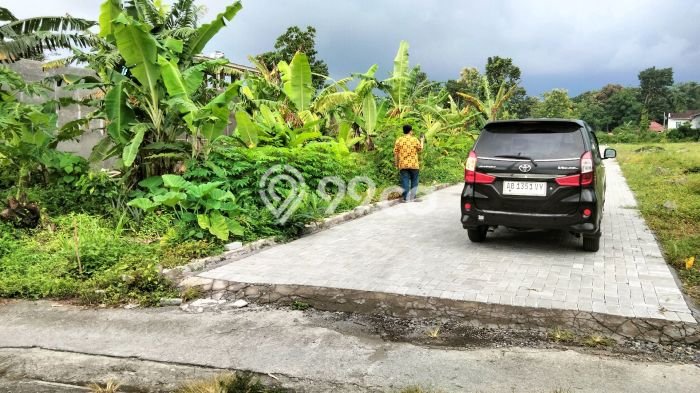 Tanah di Ngaglik, Sleman Luas 262m2 Dijual Segera Tanah di Ngaglik, Sleman Luas 262m2 Dijual Segera
