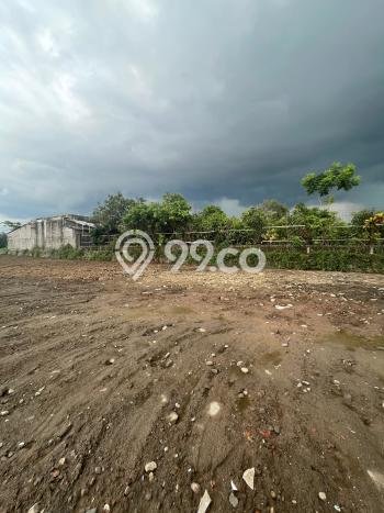 FOR SALE! Vila Kawasan Sleman, Area 300m2m², Posisi Premium FOR SALE! Vila Kawasan Sleman, Area 300m2m², Posisi Premium