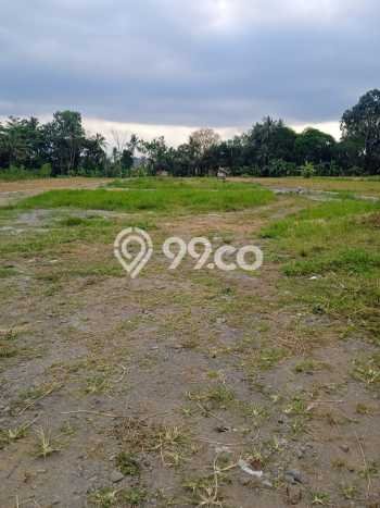 Dijual Tanah di Ngaglik Sleman Luas 126m2 SHM Dijual Tanah di Ngaglik Sleman Luas 126m2 SHM