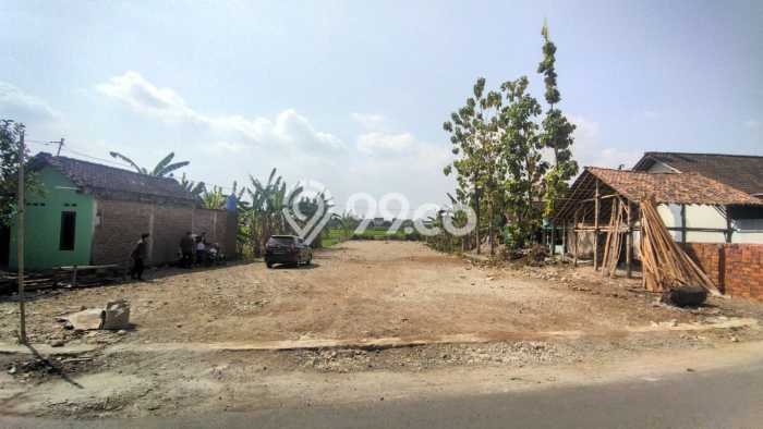 Tanah Dijual Lokasi Strategis di Bantul dengan Luas 202m2 Tanah Dijual Lokasi Strategis di Bantul dengan Luas 202m2