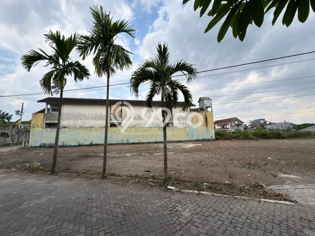 Cocok Untuk Investasi! Dijual Kost di Pogung 20 Kamar Cocok Untuk Investasi! Dijual Kost di Pogung 20 Kamar