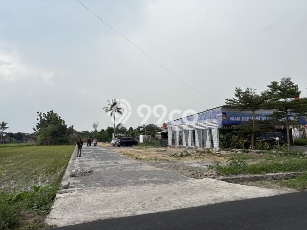 Tanah Kosong Dijual di Sleman dengan Area 184m2 Tanah Kosong Dijual di Sleman dengan Area 184m2