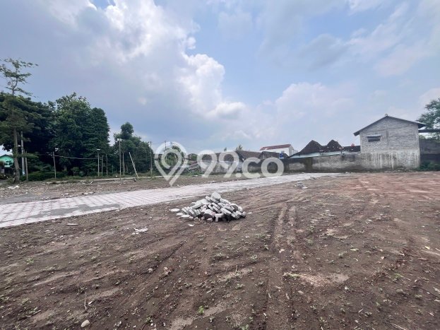LOKASI STRATEGIS! Tanah Kawasan Berbah, Luas 113m², Lingkungan Nyaman, Cocok untuk Investasi LOKASI STRATEGIS! Tanah Kawasan Berbah, Luas 113m², Lingkungan Nyaman, Cocok untuk Investasi