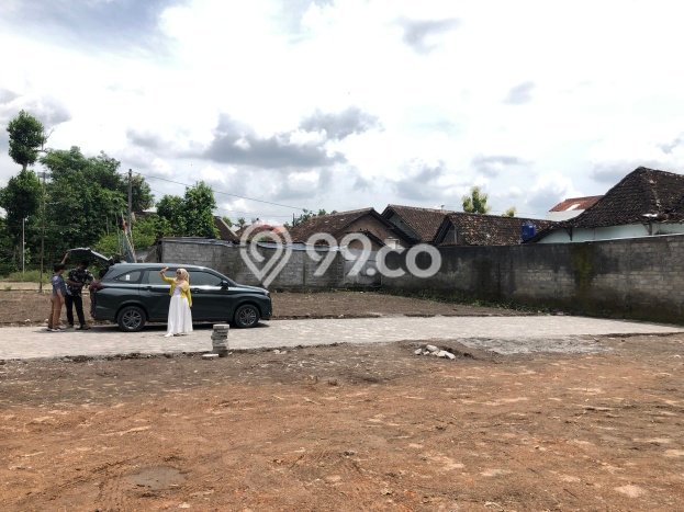 LOKASI STRATEGIS! Tanah Kawasan Berbah, Luas 113m², Lingkungan Nyaman, Cocok untuk Investasi LOKASI STRATEGIS! Tanah Kawasan Berbah, Luas 113m², Lingkungan Nyaman, Cocok untuk Investasi