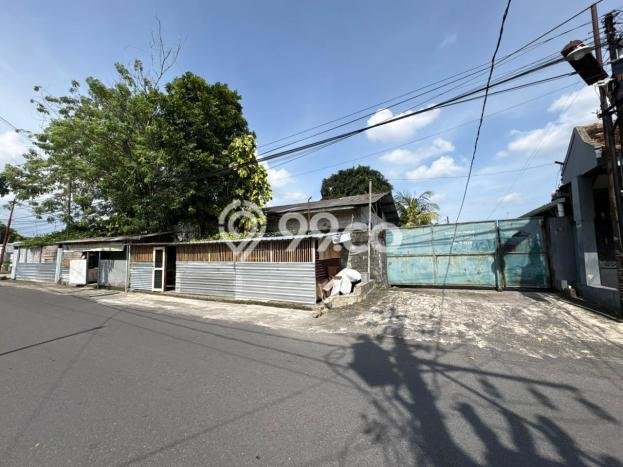 Investasi Kost Dijual di Mlati, Sleman, Spesifikasi 16 KT, 16 KM, 361m2 Investasi Kost Dijual di Mlati, Sleman, Spesifikasi 16 KT, 16 KM, 361m2
