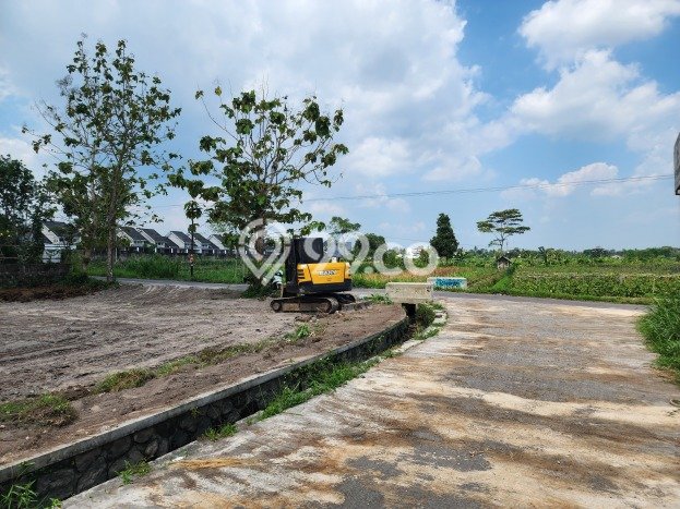 Lahan Kosong Dijual di Sleman dengan Area 287m2 Lahan Kosong Dijual di Sleman dengan Area 287m2