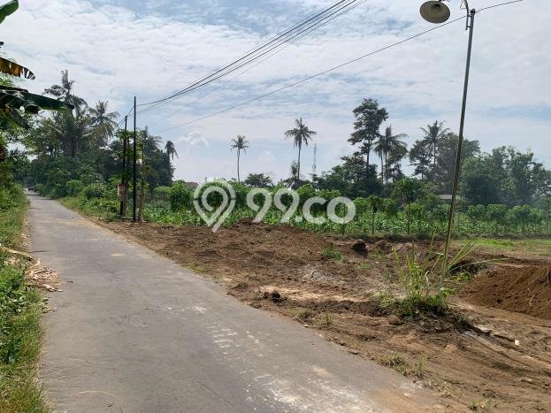 LOKASI STRATEGIS! Tanah Kawasan Mojosongo, Luas 110m², Lokasi Potensial, Cocok untuk Investasi LOKASI STRATEGIS! Tanah Kawasan Mojosongo, Luas 110m², Lokasi Potensial, Cocok untuk Investasi
