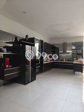 Rumah Elit Modern Tanpa Renovasi di Taman Kopo Indah Bandung Rumah Elit Modern Tanpa Renovasi di Taman Kopo Indah Bandung