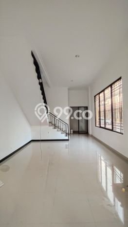 Ruko untuk Disewa di Pusat Jakarta Barat Luas Bangunan 108m2 Ruko untuk Disewa di Pusat Jakarta Barat Luas Bangunan 108m2