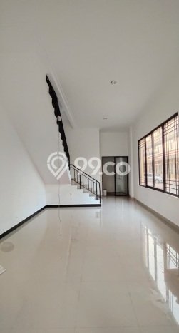 Ruko untuk Disewa di Pusat Jakarta Barat Luas Bangunan 108m2 Ruko untuk Disewa di Pusat Jakarta Barat Luas Bangunan 108m2