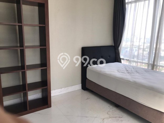 Apartemen Strategis 225m2 di Simprug Jakarta Selatan 3 KT Apartemen Strategis 225m2 di Simprug Jakarta Selatan 3 KT