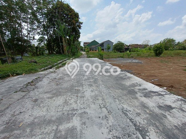 Tanah Dijual Area Strategis di Sleman Yogyakarta 200m2 Tanah Dijual Area Strategis di Sleman Yogyakarta 200m2