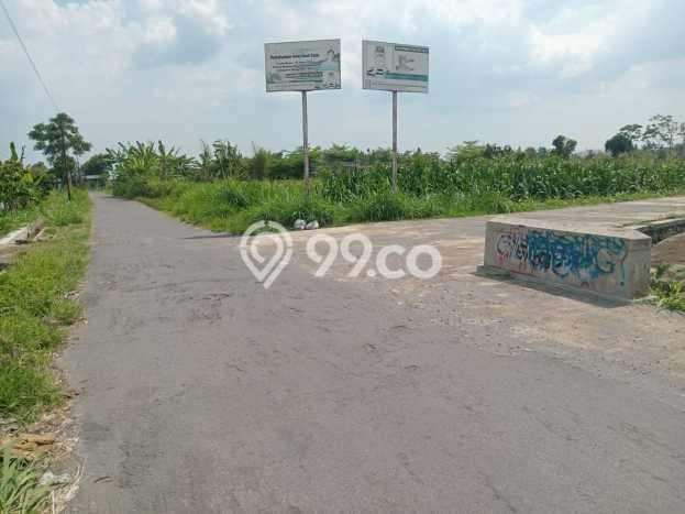 Lahan Kosong Dijual di Sleman, Sleman, Luas 113m2 Area Strategis Lahan Kosong Dijual di Sleman, Sleman, Luas 113m2 Area Strategis