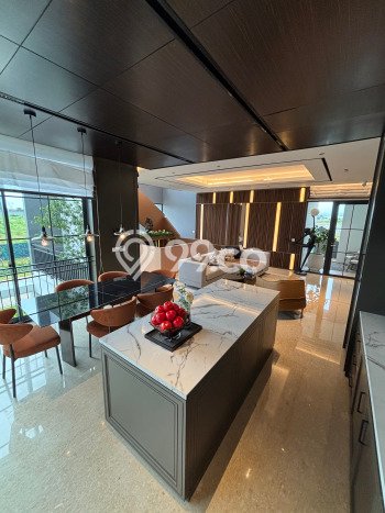 Dijual Rumah Luas Megah Dengan View Eksklusif di Gading Serpong, Tangerang Dijual Rumah Luas Megah Dengan View Eksklusif di Gading Serpong, Tangerang