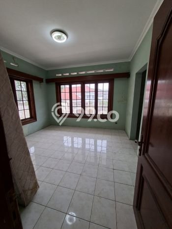 Hunian Elit LB 1000m2 Siap Huni Desain Elegan di Malang Kota, Malang Hunian Elit LB 1000m2 Siap Huni Desain Elegan di Malang Kota, Malang
