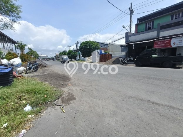Unit Gudang Dijual di Surabaya LT 4549m2 & LB 1700m2 Unit Gudang Dijual di Surabaya LT 4549m2 & LB 1700m2