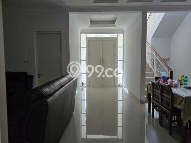 Rumah Luxury Modern Siap Huni di Soekarno Hatta Malang Rumah Luxury Modern Siap Huni di Soekarno Hatta Malang