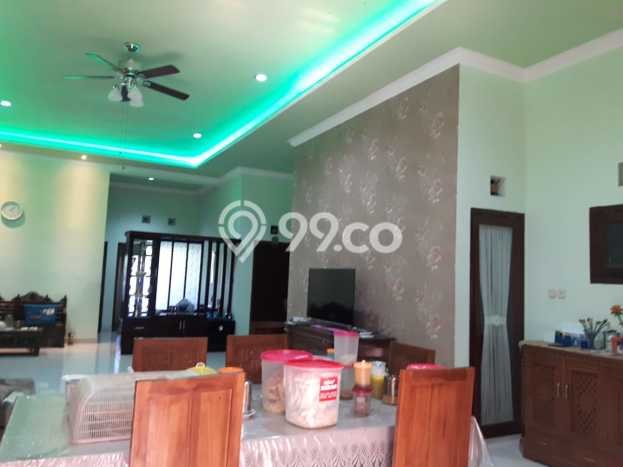 Hunian Elit LB 400m2 Siap Huni Desain Elegan di Soekarno Hatta, Malang Hunian Elit LB 400m2 Siap Huni Desain Elegan di Soekarno Hatta, Malang
