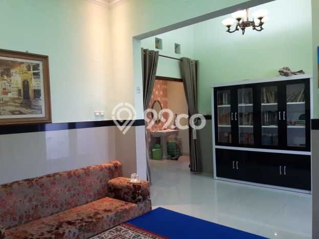 Hunian Elit LB 400m2 Siap Huni Desain Elegan di Soekarno Hatta, Malang Hunian Elit LB 400m2 Siap Huni Desain Elegan di Soekarno Hatta, Malang